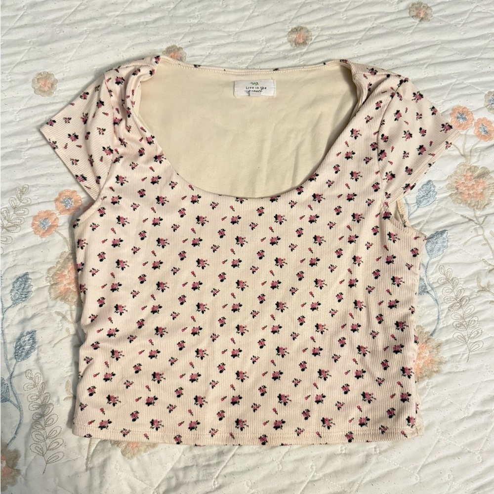 Floral Patterned Cream Crop Top